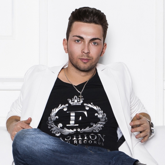 DJ FAVORITE DJ FAVORITE