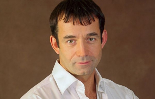 Дмитрий Певцов