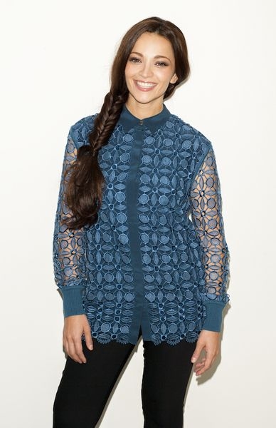 Теона Дольникова Теона Дольникова