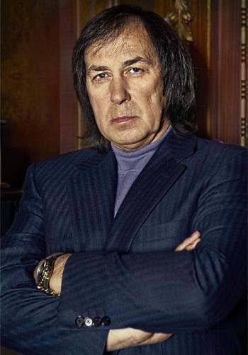 Официальный сайт Александр Иншаков / Актёры Ведущие
