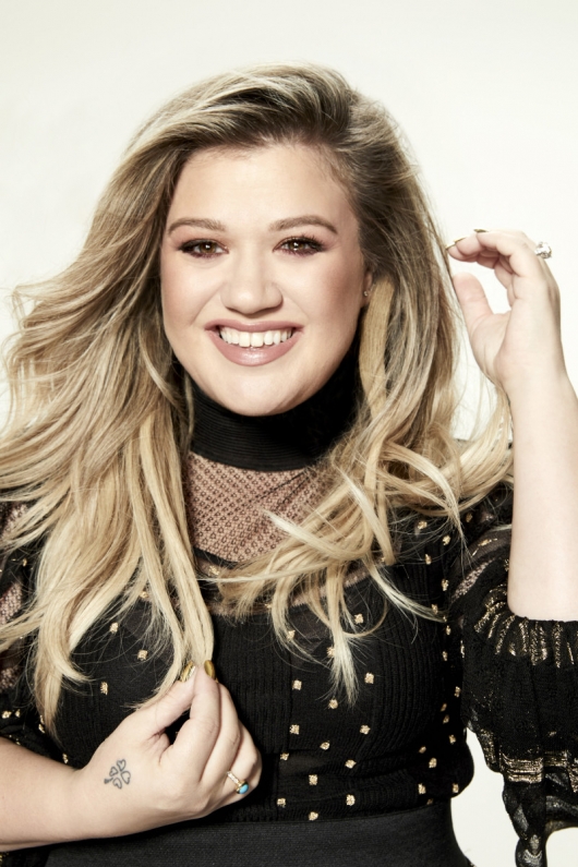 KELLY CLARKSON