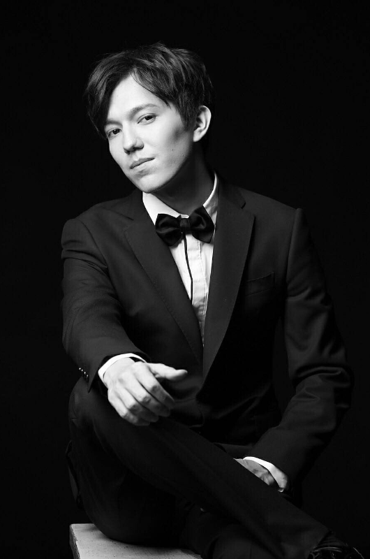 Димаш Кудайберген Димаш Кудайберген