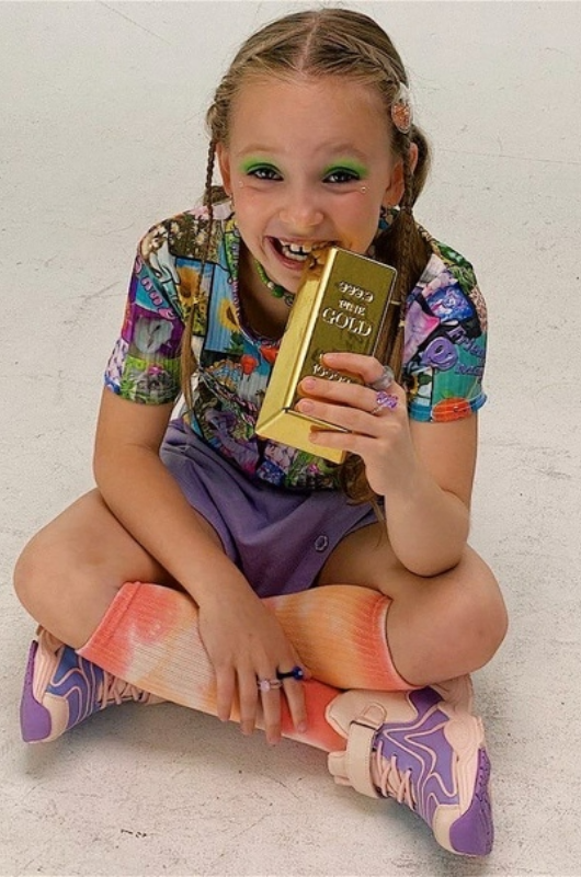 Бэтси Бэтси