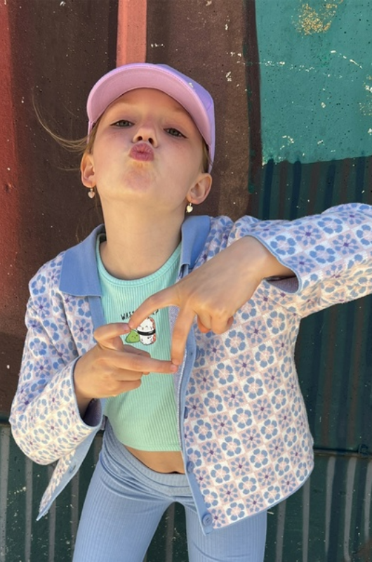 Бэтси Бэтси