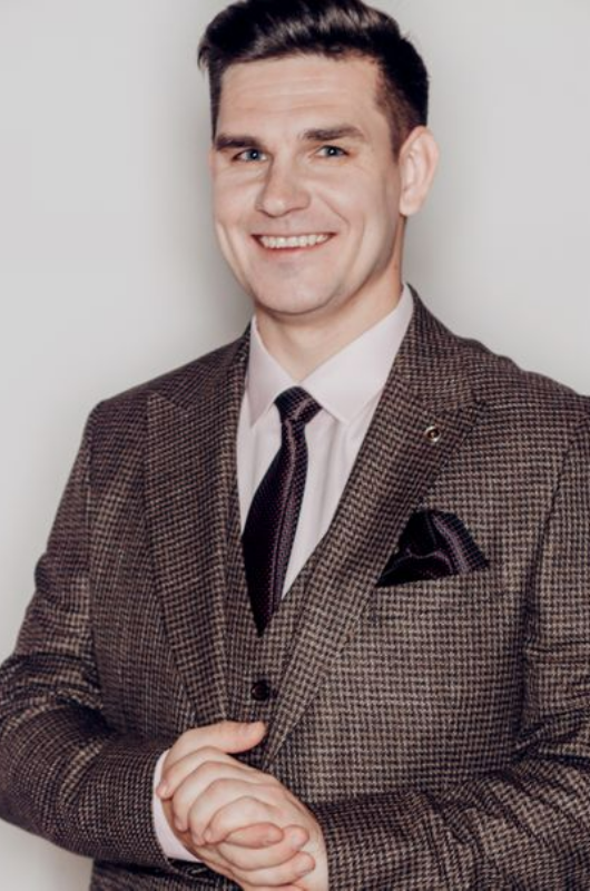 Антон Афанасьев Антон Афанасьев