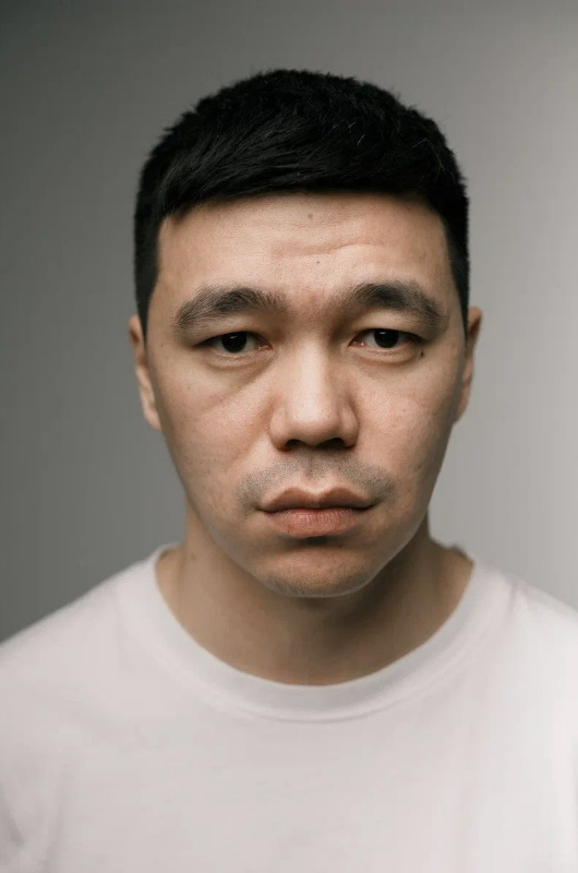 Данияр Алшинов