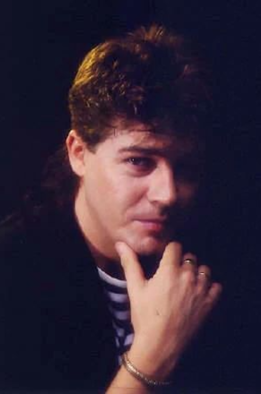 Ken Laszlo (Gianni Coraini) Ken Laszlo (Gianni Coraini)