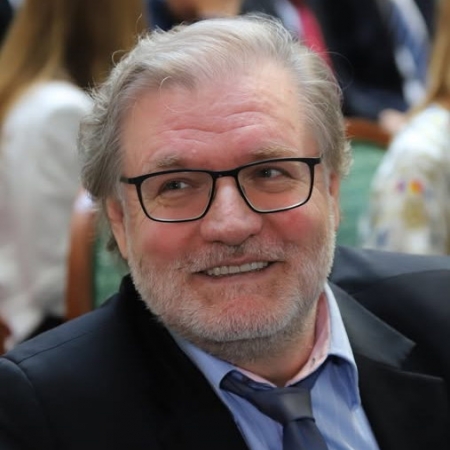 С Владимиром Симоновым попрощаются в Театре Вахтангова