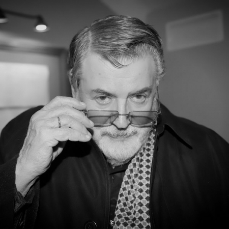 Памятная доска Александра Ширвиндта появилась на доме, где он прожил полвека