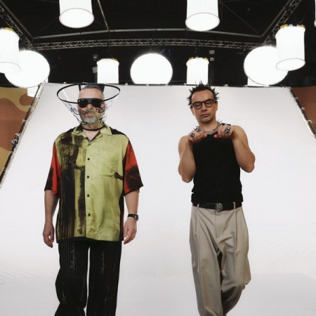 «Дискотека Авария» выпустила клип «Мультивитамин» из шоу «Конфетка»