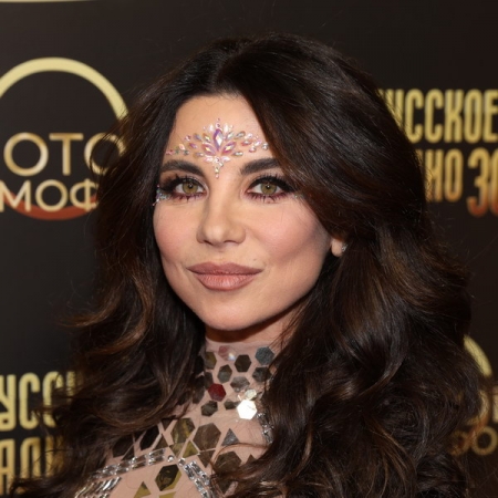 Анна Плетнёва получила перелом после падения со сцены