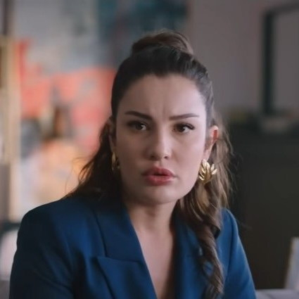 Умерла 35-летняя актриса сериала «Клюквенный щербет» Эдже Иртем