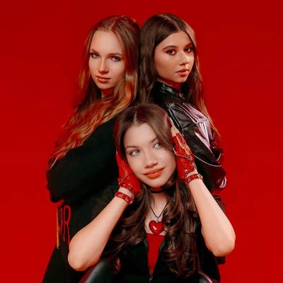 Betsy, Viki Show и Милана Хаметова спели про «Парацетамол»