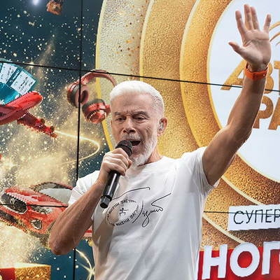 75 лет и 57 лет на сцене: Олег Газманов устроил на «Авторадио» репетицию юбилейного концерта