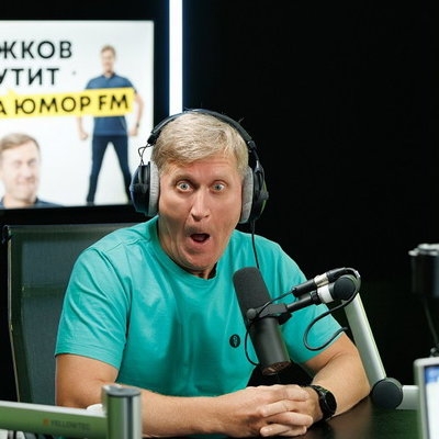 Андрей Рожков рассказал о «Школьной норе» и «Загореть не встать!» в эфире «Юмор FM»